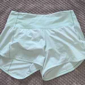 Lululemon speed short size 6 4” in hazy jade